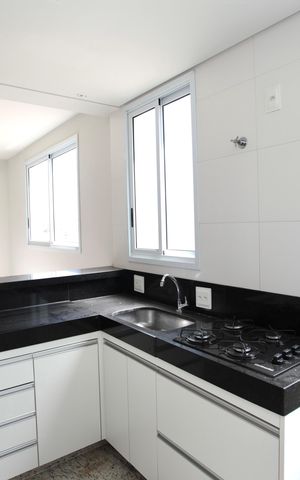 Apartamento à venda com 60m², 2 quartos e 2 vagas Apartamento à venda com 60m², 2 quartos e 2 vagasCozinha e Área de Serviço