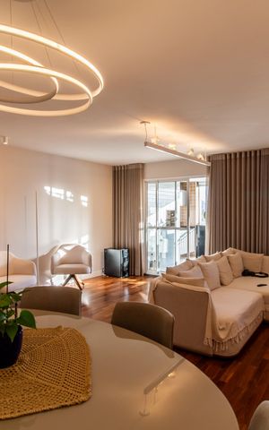 Apartamento à venda com 119m², 3 quartos e 2 vagas Apartamento à venda com 119m², 3 quartos e 2 vagasSala