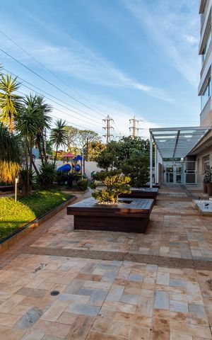 Apartamento à venda com 119m², 3 quartos e 2 vagas Apartamento à venda com 119m², 3 quartos e 2 vagasVaranda