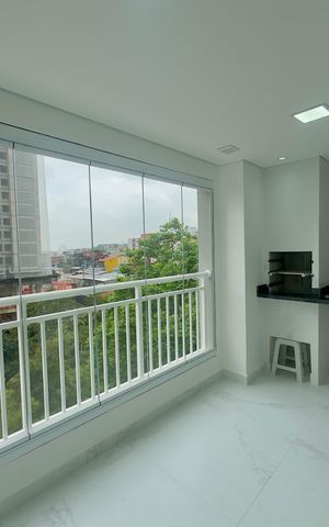 Studio para alugar com 32m², 1 quarto e 1 vaga Studio para alugar com 32m², 1 quarto e 1 vagaVaranda