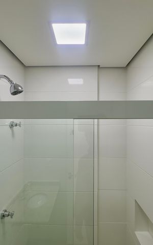 Studio para alugar com 32m², 1 quarto e 1 vaga Studio para alugar com 32m², 1 quarto e 1 vagaBanheiro