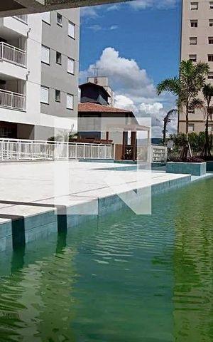 Studio para alugar com 32m², 1 quarto e 1 vaga Studio para alugar com 32m², 1 quarto e 1 vagaPiscina