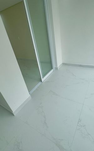 Studio para alugar com 32m², 1 quarto e 1 vaga Studio para alugar com 32m², 1 quarto e 1 vagaVaranda