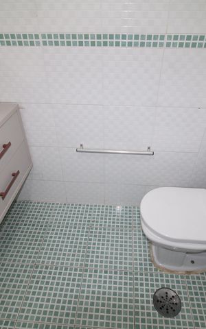 Apartamento para alugar com 77m², 3 quartos e 2 vagasBanheiro