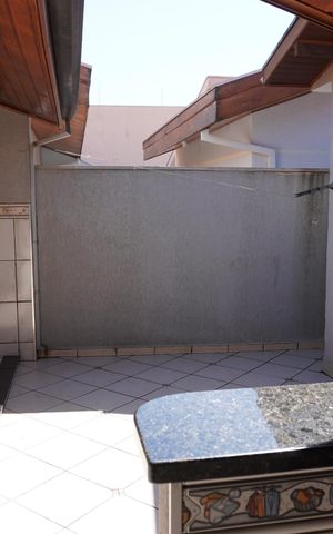 Casa para alugar com 163m², 3 quartos e 2 vagasQuintal