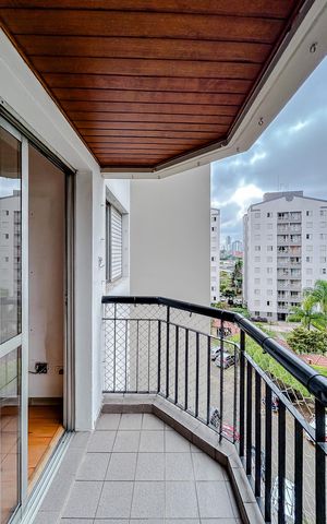 Apartamento para alugar com 90m², 4 quartos e 1 vagaVaranda