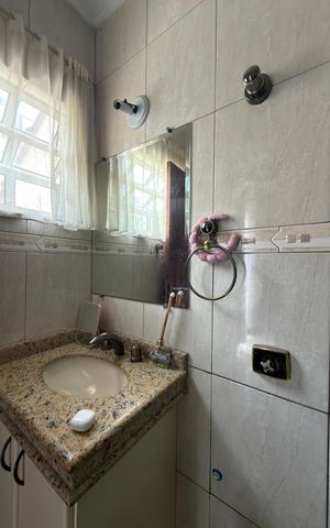 Casa para alugar com 270m², 3 quartos e 3 vagasQuarto 2 - Suíte Banheiro 