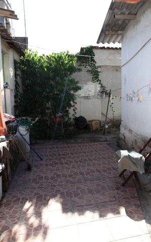 Casa à venda com 340m², 3 quartos e 2 vagas Casa à venda com 340m², 3 quartos e 2 vagasQuintal