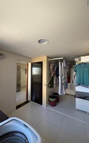 Apartamento à venda com 240m², 4 quartos e 4 vagasÁrea de Serviço