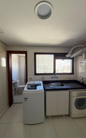 Apartamento à venda com 240m², 4 quartos e 4 vagasÁrea de Serviço