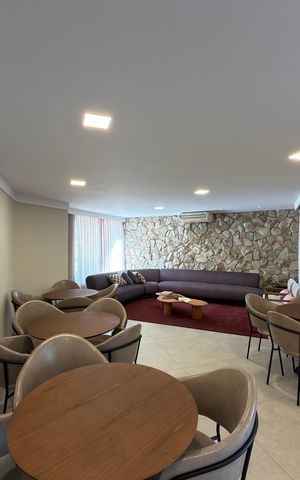 Apartamento à venda com 240m², 4 quartos e 4 vagasÁrea comum - Salão de festas