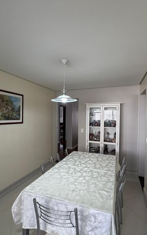 Apartamento à venda com 240m², 4 quartos e 4 vagasCozinha 