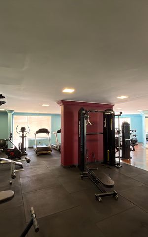 Apartamento à venda com 240m², 4 quartos e 4 vagasÁrea comum - Academia