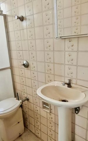 Apartamento à venda com 75m², 2 quartos e 1 vaga Apartamento à venda com 75m², 2 quartos e 1 vagaBanheiro Social