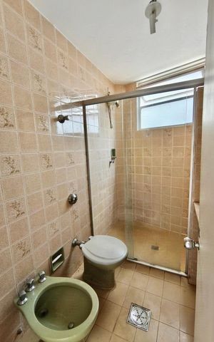 Apartamento à venda com 75m², 2 quartos e 1 vaga Apartamento à venda com 75m², 2 quartos e 1 vagaBanheiro da Suíte