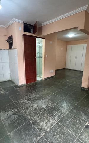 Casa de condomínio à venda com 76m², 1 quarto e 1 vaga Casa de condomínio à venda com 76m², 1 quarto e 1 vagaCozinha