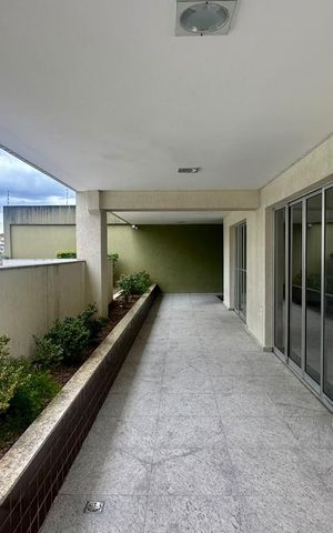 Apartamento à venda com 100m², 3 quartos e 4 vagasHall de entrada
