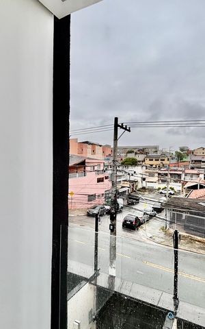Casa à venda com 135m², 3 quartos e 2 vagas Casa à venda com 135m², 3 quartos e 2 vagasVaranda