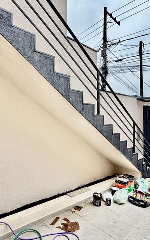Casa à venda com 135m², 3 quartos e 2 vagas Casa à venda com 135m², 3 quartos e 2 vagasGaragem