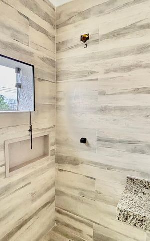 Casa à venda com 135m², 3 quartos e 2 vagas Casa à venda com 135m², 3 quartos e 2 vagasBanheiro da Suíte 1