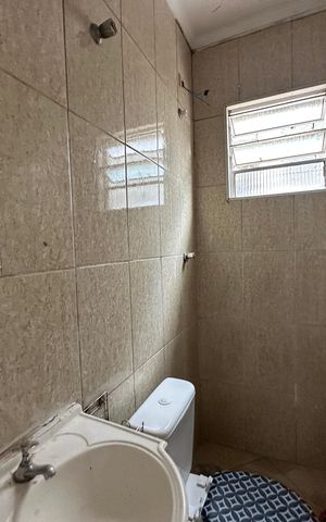 Casa para alugar com 107m², 1 quarto e sem vaga Casa para alugar com 107m², 1 quarto e sem vagaBanheiro
