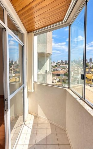 Apartamento à venda com 60m², 3 quartos e 1 vaga Apartamento à venda com 60m², 3 quartos e 1 vagaSala - Varanda