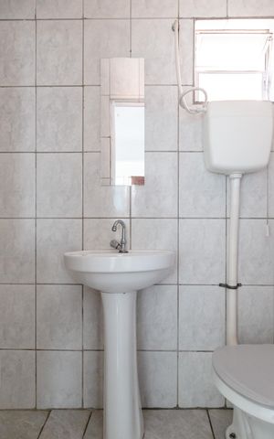 Casa para alugar com 42m², 1 quarto e sem vagaBanheiro