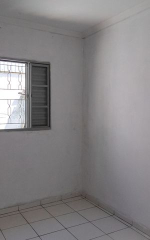 Casa para alugar com 42m², 1 quarto e sem vagaQuarto