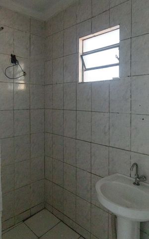 Casa para alugar com 42m², 1 quarto e sem vagaBanheiro