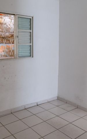 Casa para alugar com 42m², 1 quarto e sem vagaQuarto