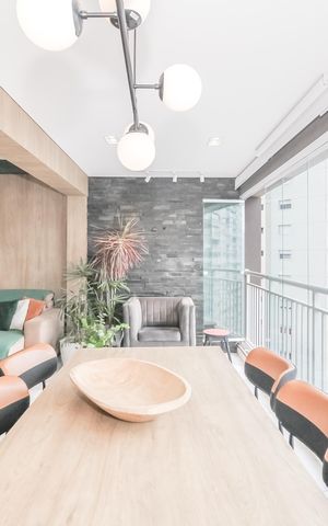 Apartamento à venda com 91m², 2 quartos e 2 vagas Apartamento à venda com 91m², 2 quartos e 2 vagasVaranda