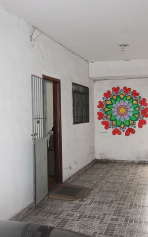 Casa à venda com 329m², 4 quartos e 3 vagasGaragem
