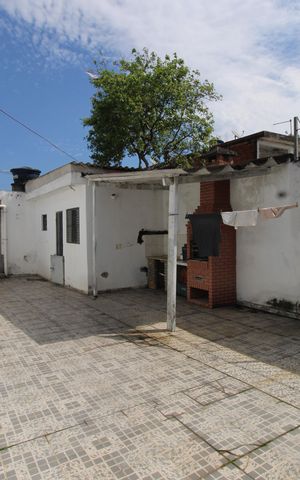 Casa à venda com 329m², 4 quartos e 3 vagasQuintal