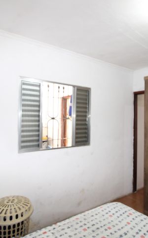 Casa à venda com 329m², 4 quartos e 3 vagasQuarto 2