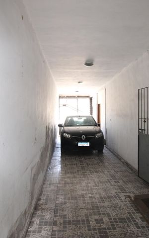 Casa à venda com 329m², 4 quartos e 3 vagasGaragem