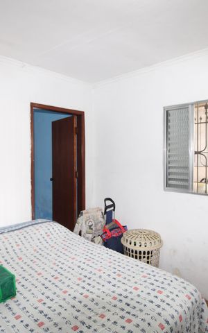 Casa à venda com 329m², 4 quartos e 3 vagasQuarto 2