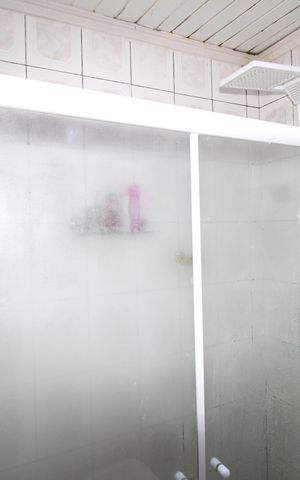 Casa à venda com 329m², 4 quartos e 3 vagasBanheiro da Suíte