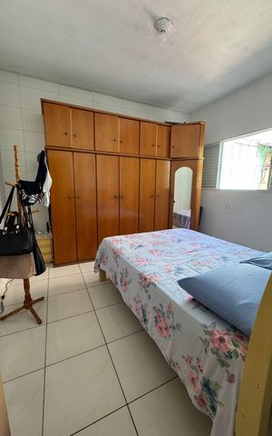Casa à venda com 209m², 2 quartos e 6 vagas Casa à venda com 209m², 2 quartos e 6 vagasQuarto