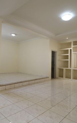 Casa para alugar com 316m², 5 quartos e 5 vagasSala