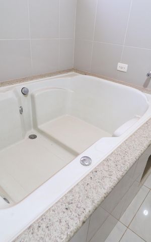 Casa para alugar com 316m², 5 quartos e 5 vagasBanheiro do Quarto 4
