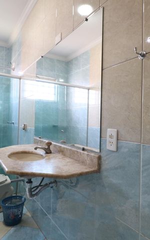 Casa para alugar com 316m², 5 quartos e 5 vagasBanheiro do Quarto 2