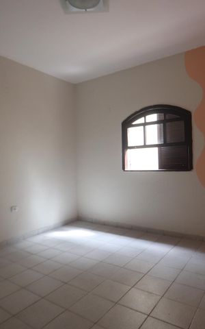 Casa para alugar com 70m², 1 quarto e sem vagaSuíte