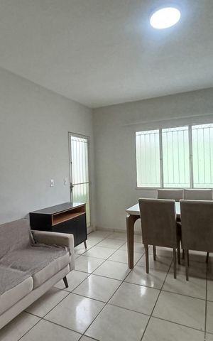 Casa para alugar com 56m², 2 quartos e sem vaga Casa para alugar com 56m², 2 quartos e sem vagaSala