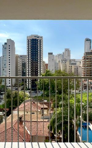 Apartamento à venda com 198m², 3 quartos e 3 vagas Apartamento à venda com 198m², 3 quartos e 3 vagasVista da varanda gourmet