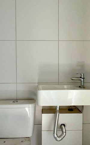 Apartamento à venda com 198m², 3 quartos e 3 vagas Apartamento à venda com 198m², 3 quartos e 3 vagasBanheiro de serviço