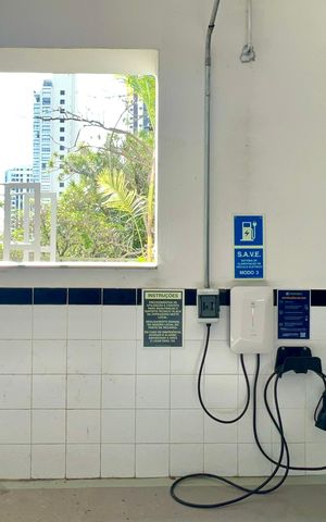 Apartamento à venda com 198m², 3 quartos e 3 vagas Apartamento à venda com 198m², 3 quartos e 3 vagasGaragem