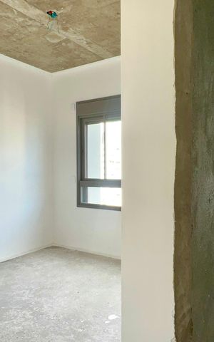 Apartamento à venda com 198m², 3 quartos e 3 vagas Apartamento à venda com 198m², 3 quartos e 3 vagasSuíte 2