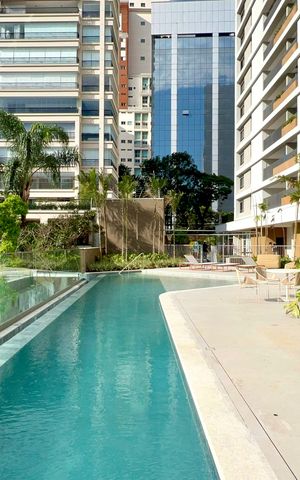 Apartamento à venda com 198m², 3 quartos e 3 vagas Apartamento à venda com 198m², 3 quartos e 3 vagasPiscina