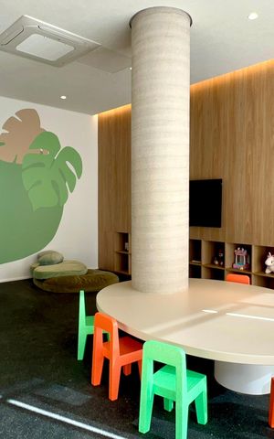 Apartamento à venda com 198m², 3 quartos e 3 vagas Apartamento à venda com 198m², 3 quartos e 3 vagasBrinquedoteca