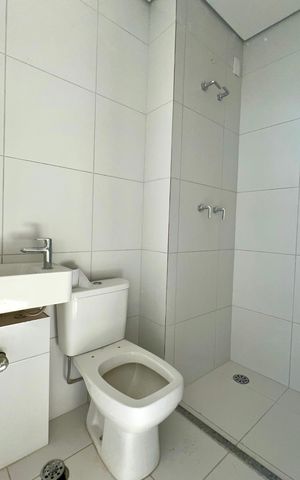 Apartamento à venda com 198m², 3 quartos e 3 vagas Apartamento à venda com 198m², 3 quartos e 3 vagasBanheiro de serviço